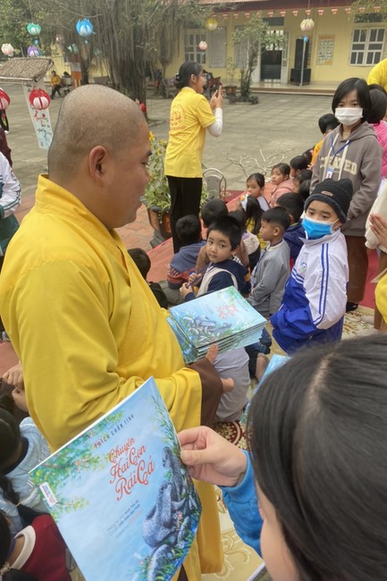 The 11 th Lotus seeds Sowing Retreat at Dong Cao Pagoda, Thanh Hoa