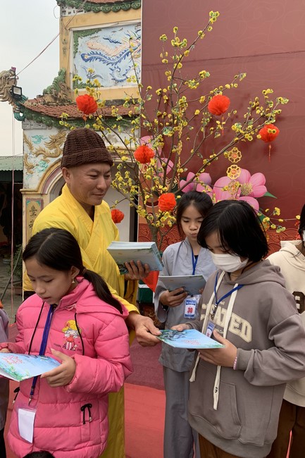 The 11 th Lotus seeds Sowing Retreat at Dong Cao Pagoda, Thanh Hoa