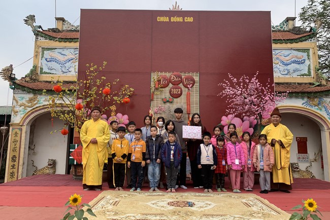 The 11 th Lotus seeds Sowing Retreat at Dong Cao Pagoda, Thanh Hoa