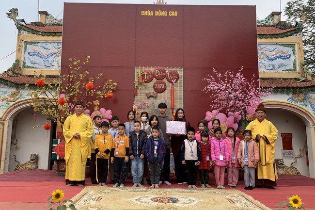 The 11 th Lotus seeds Sowing Retreat at Dong Cao Pagoda, Thanh Hoa