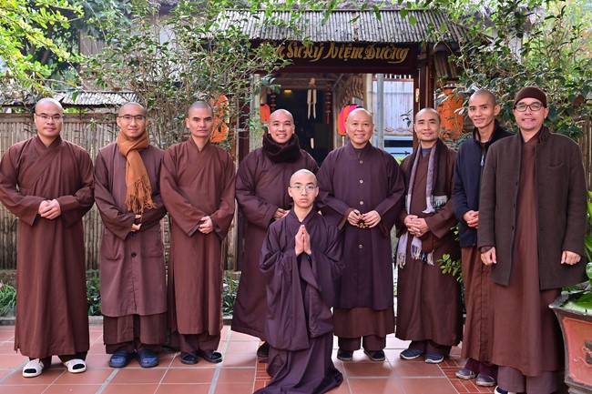 Preaching dharma at Hoa Phuc pagoda in the third day of propagation trip in the Northern