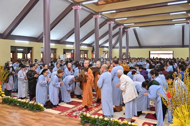 Preaching dharma at Hoa Phuc pagoda in the third day of propagation trip in the Northern