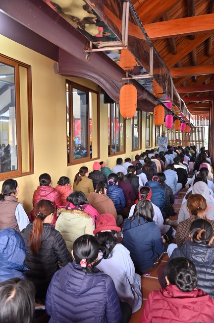 Preaching dharma at Hoa Phuc pagoda in the third day of propagation trip in the Northern