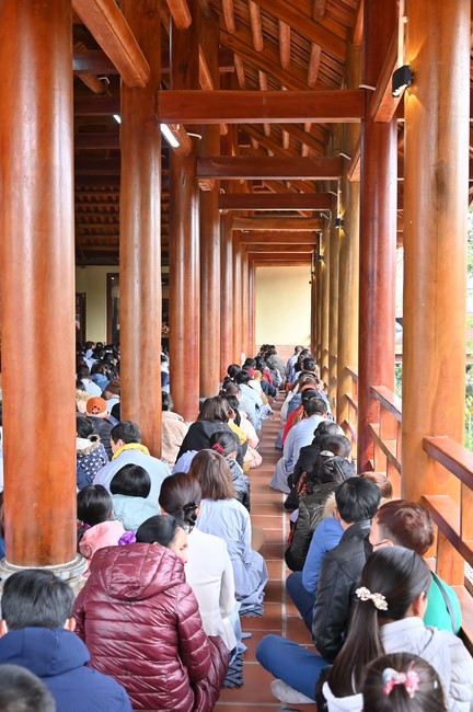 Preaching dharma at Hoa Phuc pagoda in the third day of propagation trip in the Northern