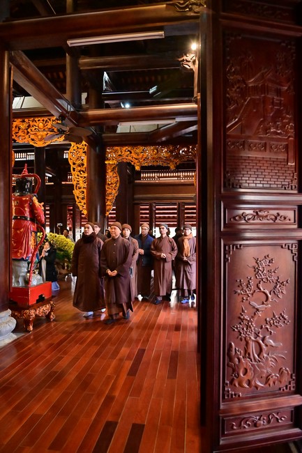 Preaching dharma at Hoa Phuc pagoda in the third day of propagation trip in the Northern