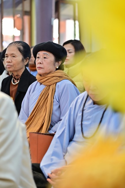 Preaching dharma at Hoa Phuc pagoda in the third day of propagation trip in the Northern