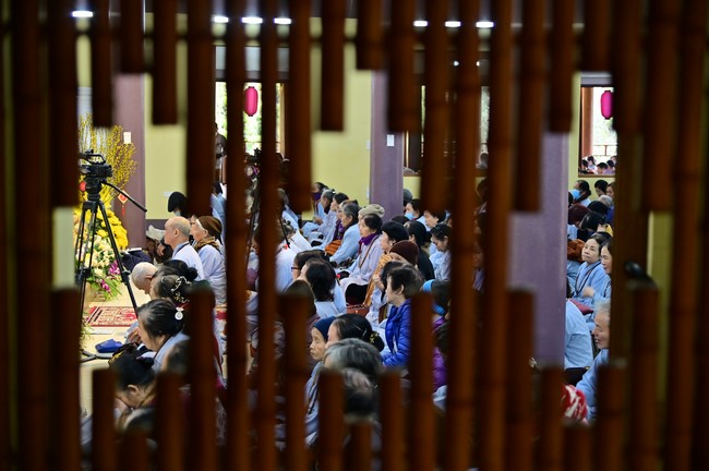 Preaching dharma at Hoa Phuc pagoda in the third day of propagation trip in the Northern
