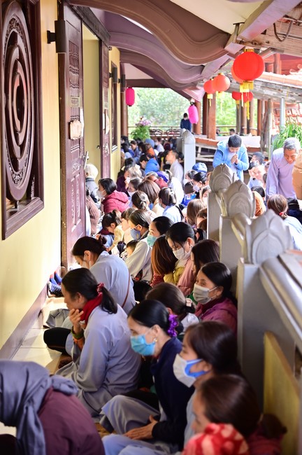 Preaching dharma at Hoa Phuc pagoda in the third day of propagation trip in the Northern