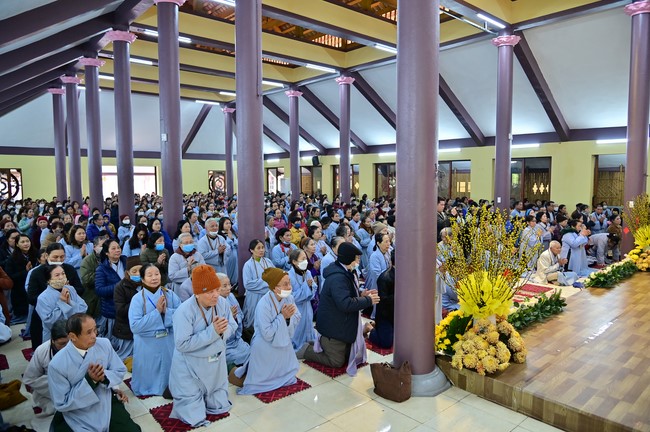 Preaching dharma at Hoa Phuc pagoda in the third day of propagation trip in the Northern