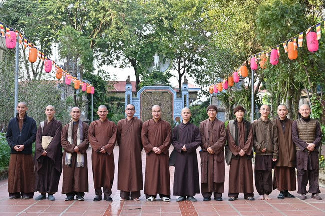 Preaching dharma at Hoa Phuc pagoda in the third day of propagation trip in the Northern
