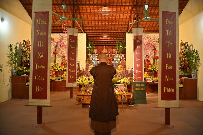 Ngày thứ tư, chuyến Phật sự miền Bắc, giảng pháp tại chùa Đại Sơn – chùa Đại Cồ Việt