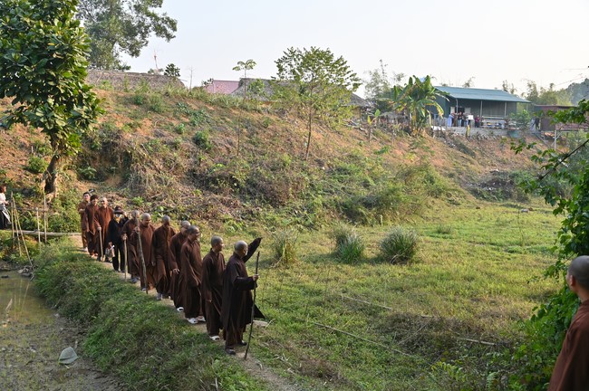 Ngày thứ tư, chuyến Phật sự miền Bắc, giảng pháp tại chùa Đại Sơn – chùa Đại Cồ Việt