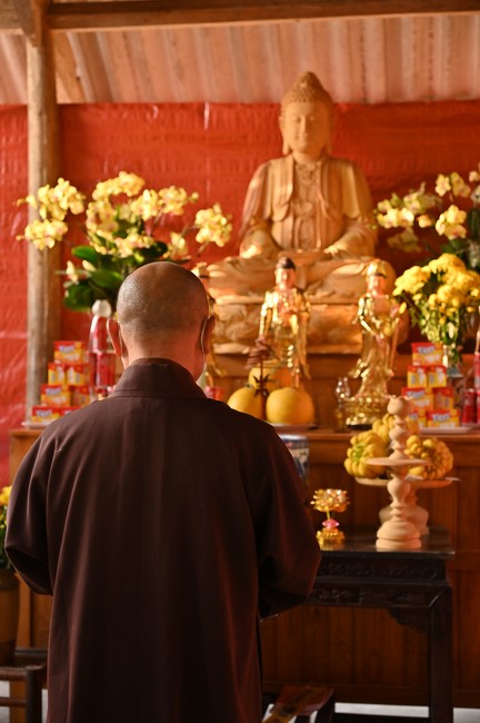 Ngày thứ tư, chuyến Phật sự miền Bắc, giảng pháp tại chùa Đại Sơn – chùa Đại Cồ Việt