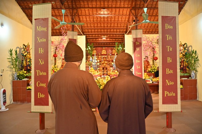 Ngày thứ tư, chuyến Phật sự miền Bắc, giảng pháp tại chùa Đại Sơn – chùa Đại Cồ Việt