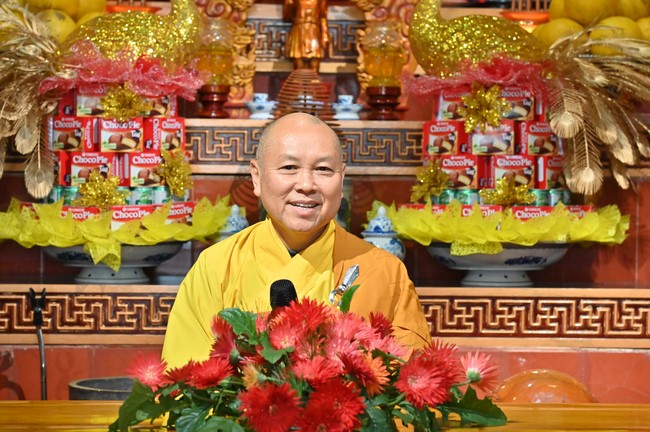 Ngày thứ tư, chuyến Phật sự miền Bắc, giảng pháp tại chùa Đại Sơn – chùa Đại Cồ Việt