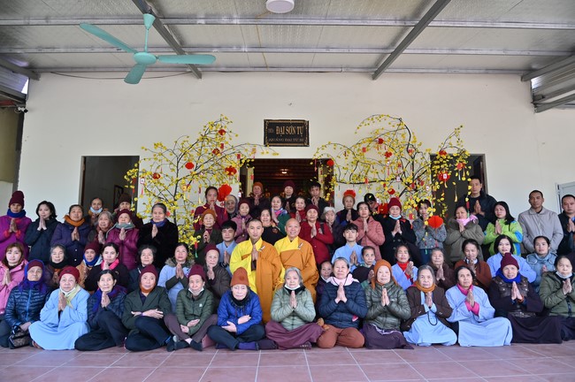 Ngày thứ tư, chuyến Phật sự miền Bắc, giảng pháp tại chùa Đại Sơn – chùa Đại Cồ Việt