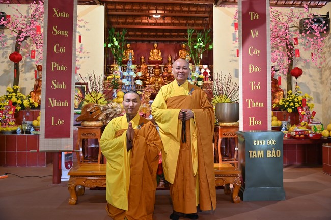 Ngày thứ tư, chuyến Phật sự miền Bắc, giảng pháp tại chùa Đại Sơn – chùa Đại Cồ Việt