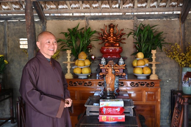 Ngày thứ tư, chuyến Phật sự miền Bắc, giảng pháp tại chùa Đại Sơn – chùa Đại Cồ Việt