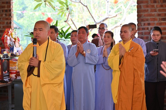 Ngày thứ tư, chuyến Phật sự miền Bắc, giảng pháp tại chùa Đại Sơn – chùa Đại Cồ Việt