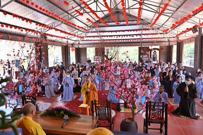 Ngày thứ tư, chuyến Phật sự miền Bắc, giảng pháp tại chùa Đại Sơn – chùa Đại Cồ Việt