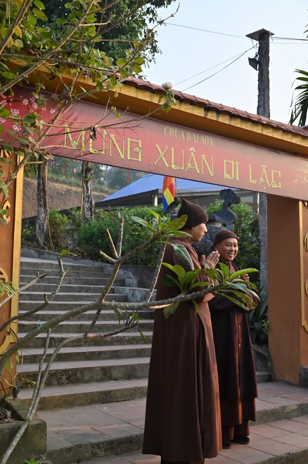 Ngày thứ tư, chuyến Phật sự miền Bắc, giảng pháp tại chùa Đại Sơn – chùa Đại Cồ Việt