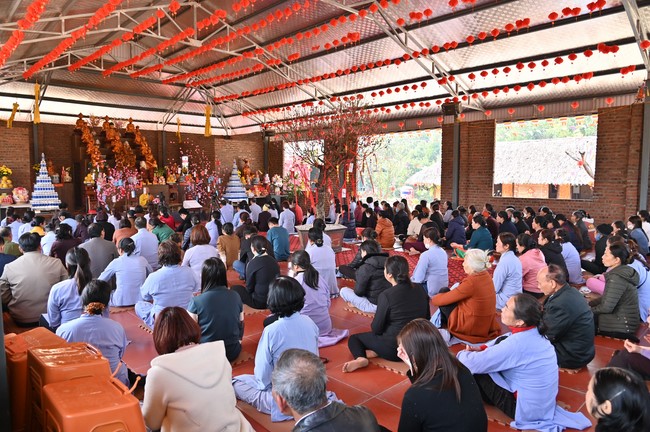 Ngày thứ tư, chuyến Phật sự miền Bắc, giảng pháp tại chùa Đại Sơn – chùa Đại Cồ Việt