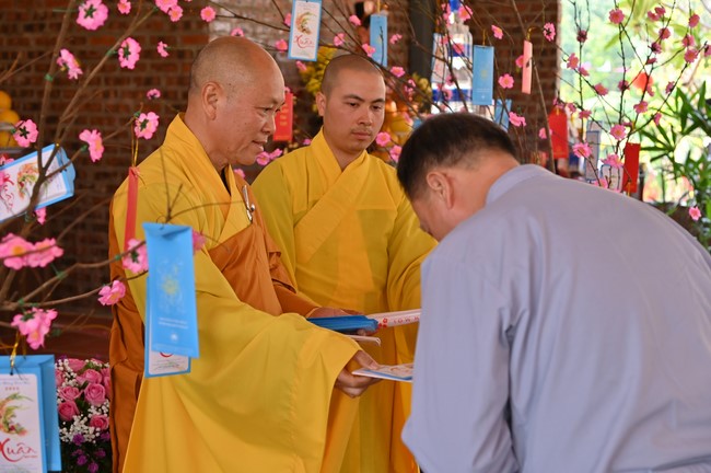 Ngày thứ tư, chuyến Phật sự miền Bắc, giảng pháp tại chùa Đại Sơn – chùa Đại Cồ Việt