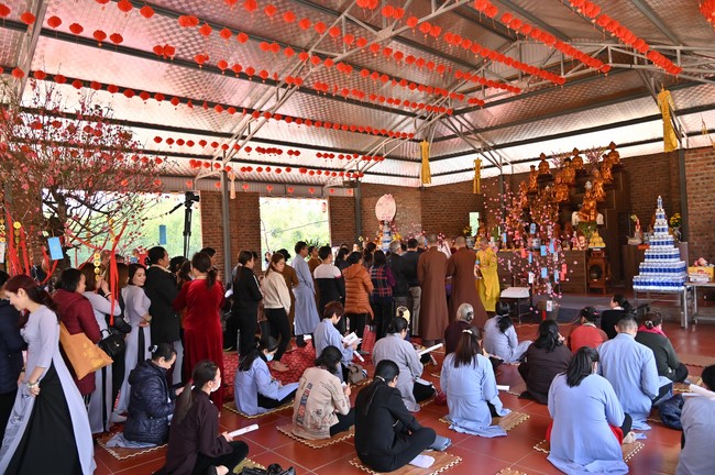 Ngày thứ tư, chuyến Phật sự miền Bắc, giảng pháp tại chùa Đại Sơn – chùa Đại Cồ Việt