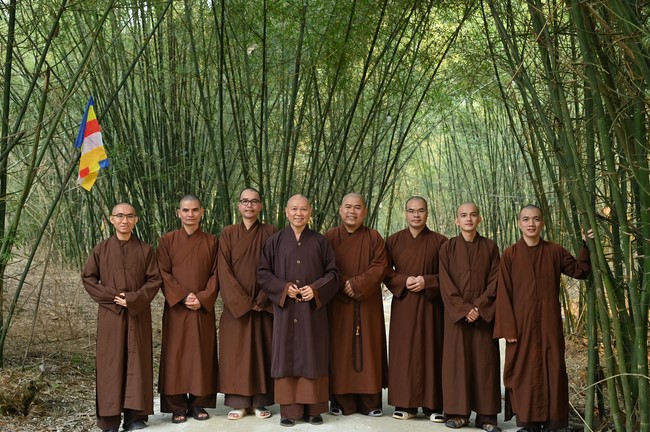 Ngày thứ tư, chuyến Phật sự miền Bắc, giảng pháp tại chùa Đại Sơn – chùa Đại Cồ Việt