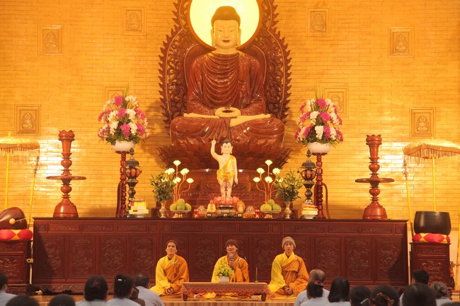 Repentant Ceremony at Giai Lam Temple – Ha Tinh