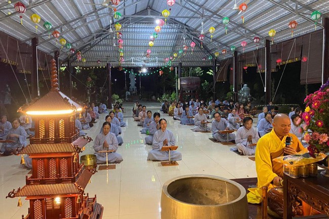 Chùa Suối Pháp – Tây Ninh: Lễ sám hối