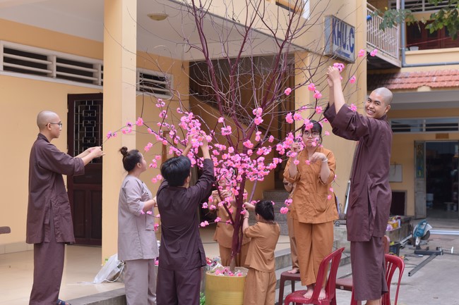 Preparation Activities to Welcome Year of Cat (part 2)