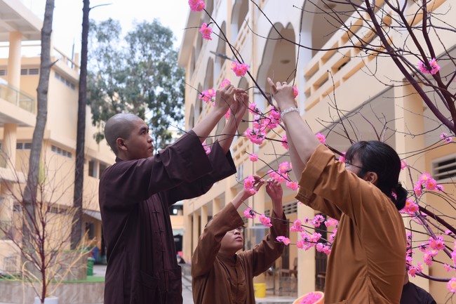 Preparation Activities to Welcome Year of Cat (part 2)