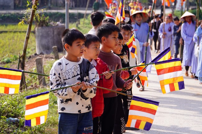 Ceremony of seating Buddha Statue of Dai Co Viet Pagoda, Yen Bai