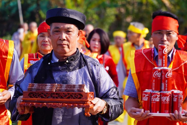 Ceremony of seating Buddha Statue of Dai Co Viet Pagoda, Yen Bai