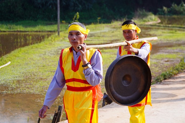 Ceremony of seating Buddha Statue of Dai Co Viet Pagoda, Yen Bai