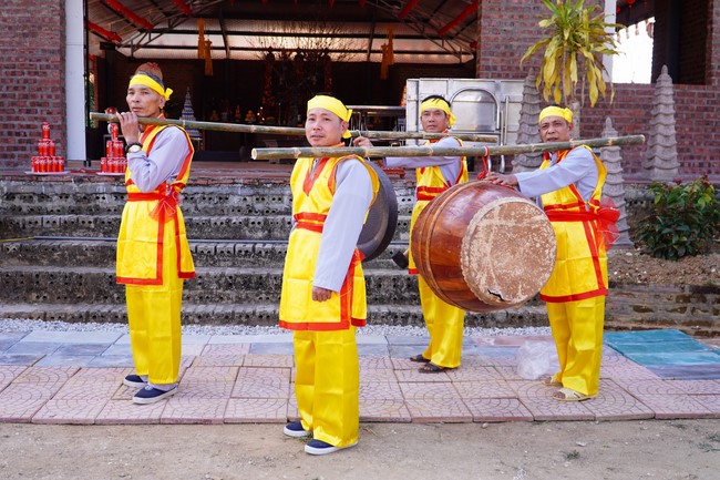 Ceremony of seating Buddha Statue of Dai Co Viet Pagoda, Yen Bai