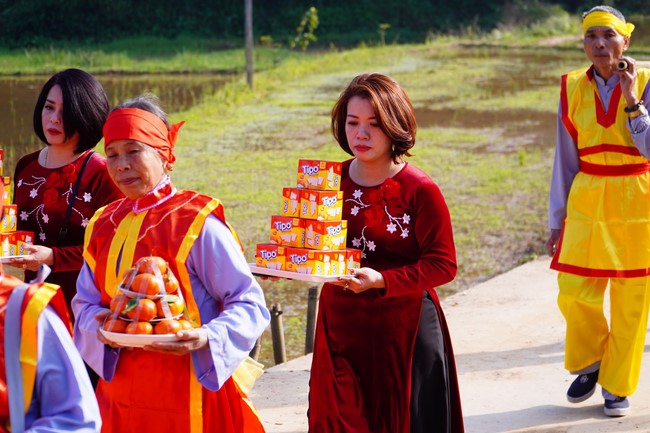 Ceremony of seating Buddha Statue of Dai Co Viet Pagoda, Yen Bai