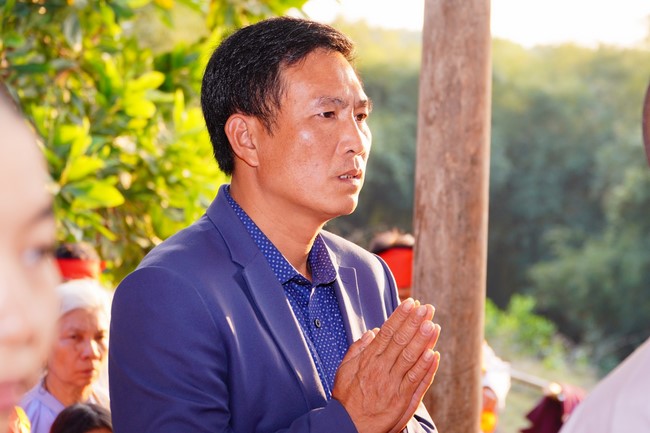 Ceremony of seating Buddha Statue of Dai Co Viet Pagoda, Yen Bai