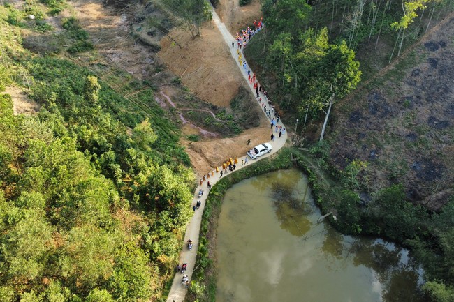 Ceremony of seating Buddha Statue of Dai Co Viet Pagoda, Yen Bai