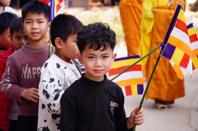 Ceremony of seating Buddha Statue of Dai Co Viet Pagoda, Yen Bai