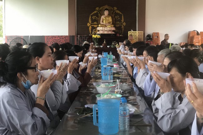 One-Day Peaceful Retreat at Suoi Phap Pagoda