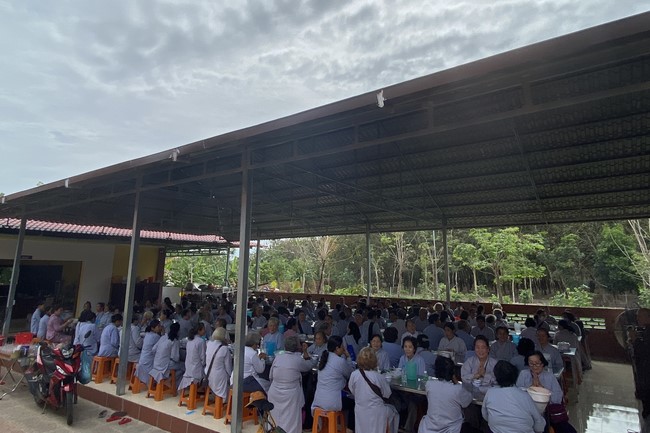 One-Day Peaceful Retreat at Suoi Phap Pagoda