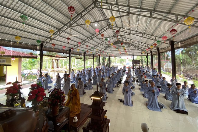 One-Day Peaceful Retreat at Suoi Phap Pagoda
