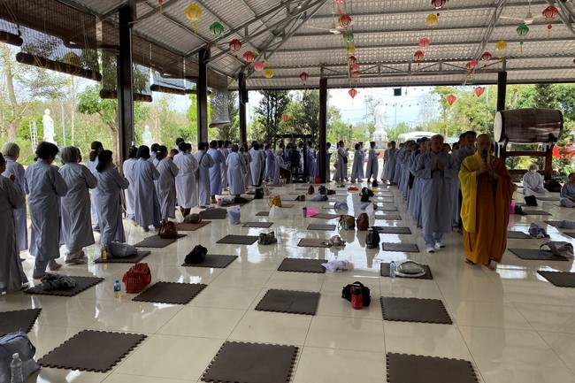 One-Day Peaceful Retreat at Suoi Phap Pagoda