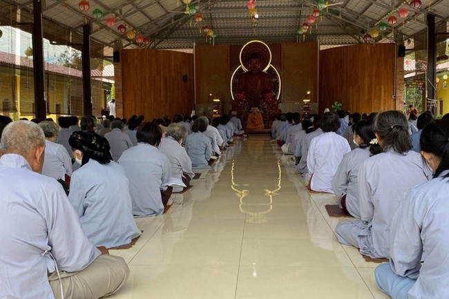 One-Day Peaceful Retreat at Suoi Phap Pagoda
