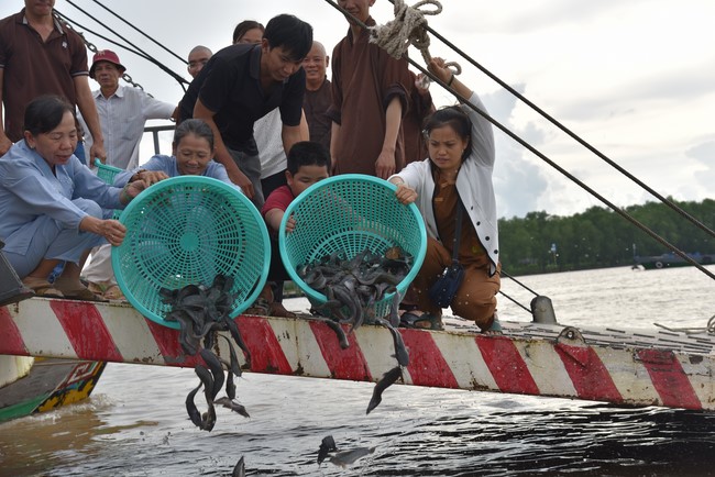 Buddhist Dieu Nguyet 's death Anniversary at Minh Chat ashram, Can Tho Province