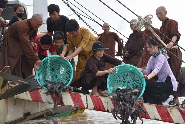 Buddhist Dieu Nguyet 's death Anniversary at Minh Chat ashram, Can Tho Province
