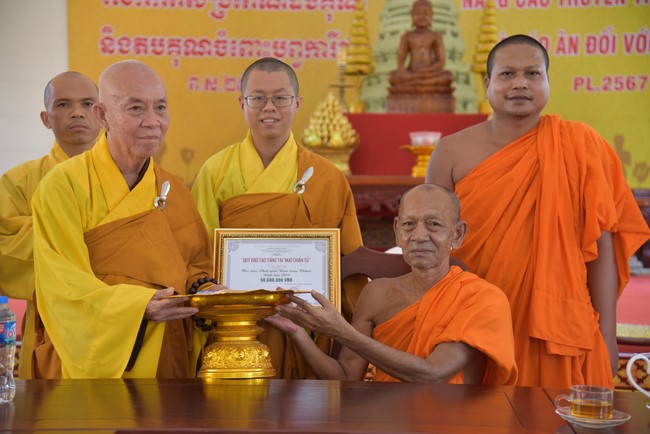 Quỹ đào tạo Tăng tài Ngộ Chân Tử cúng dường tại trường Trung cấp Phật học TP.HCM - Đồng Nai - Cần Thơ