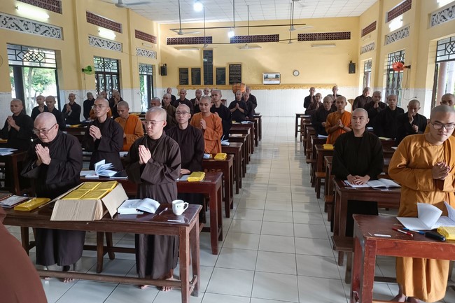 Quỹ đào tạo Tăng tài Ngộ Chân Tử cúng dường tại trường Trung cấp Phật học TP.HCM - Đồng Nai - Cần Thơ